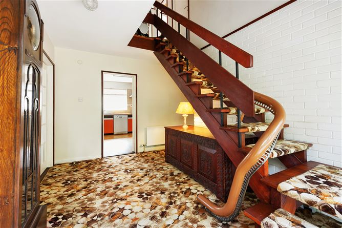 9 Castle Park, Monkstown, County Dublin