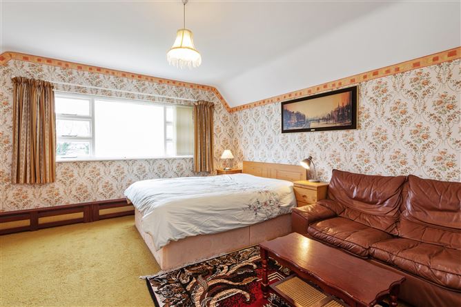 9 Castle Park, Monkstown, County Dublin