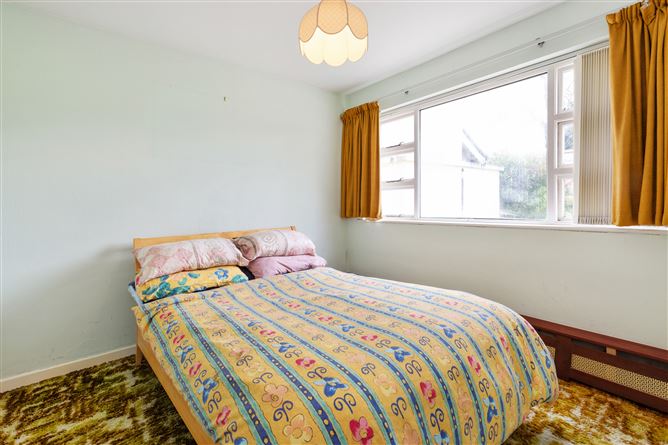9 Castle Park, Monkstown, County Dublin