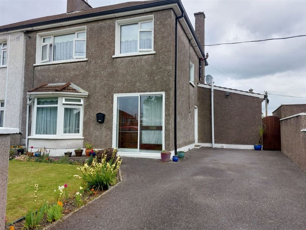 Padua, Ardmanning Lawn, The Lough, Cork