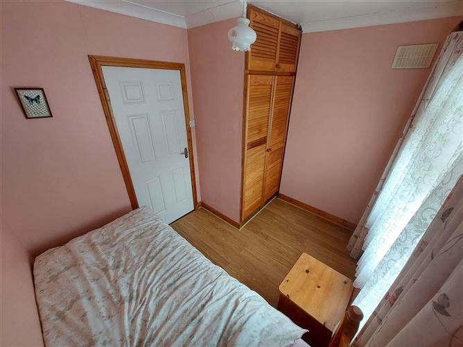 Padua, Ardmanning Lawn, The Lough, Cork