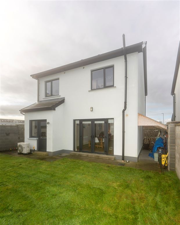 35 Cluain Aoibh , Clarina, Limerick