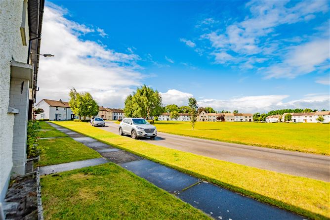 94 Derrygreenagh Park, Rochfortbridge, Mullingar, Co. Westmeath