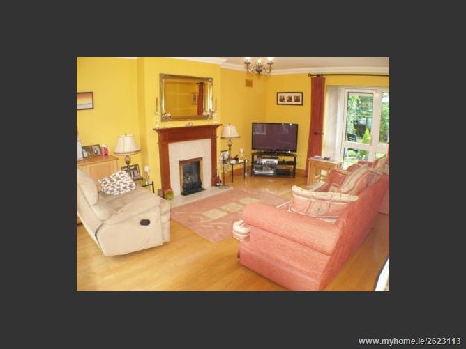 7 Castle Riada Crescent, Lucan,  Dublin West