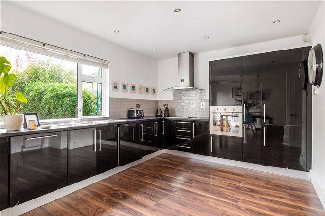 129 Moyville, Rathfarnham,   Dublin 16
