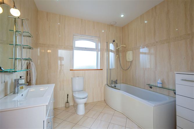 Sunnyside, 2 Knockdromaclogh, Fermoy, Co. Cork