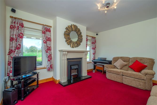 Sunnyside, 2 Knockdromaclogh, Fermoy, Co. Cork
