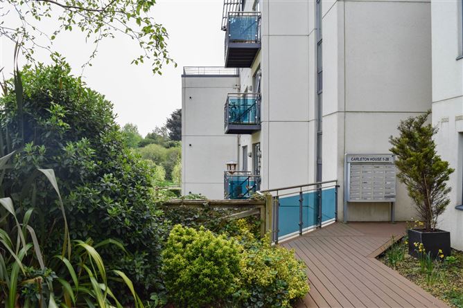 2 Carleton House, Brennanstown, Cabinteely, Dublin 18