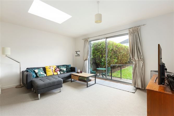 106 Upper Kilmacud Road, Kilmacud, Blackrock, Co. Dublin
