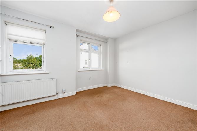 Photo 16 of 28 — 16 Melville Close, Finglas, Dublin 11