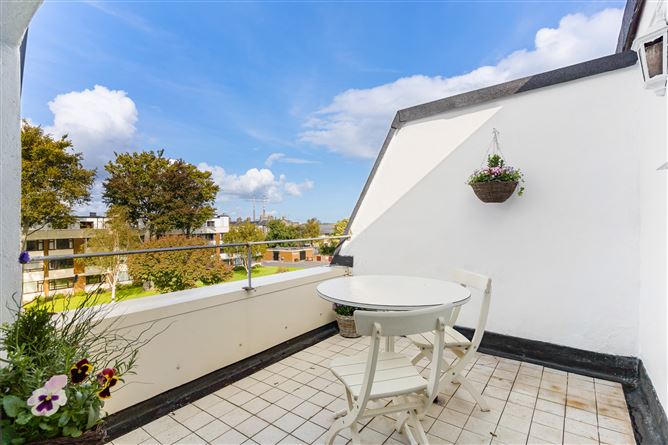 52 Seabury, Sandymount, Dublin 4
