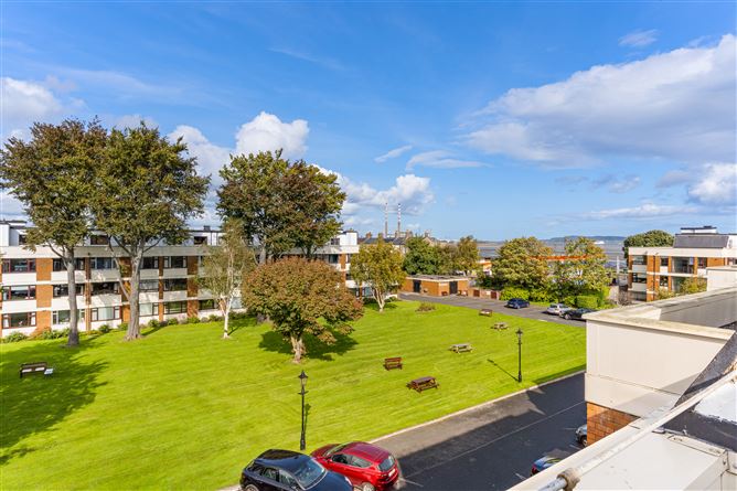 52 Seabury, Sandymount, Dublin 4