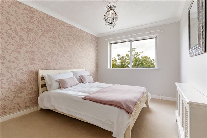 52 Seabury, Sandymount, Dublin 4