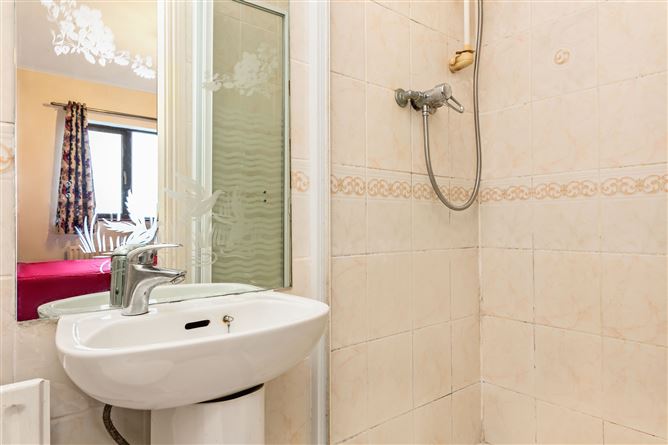 16 Oceanwave, Aylesbury Park, Sligo