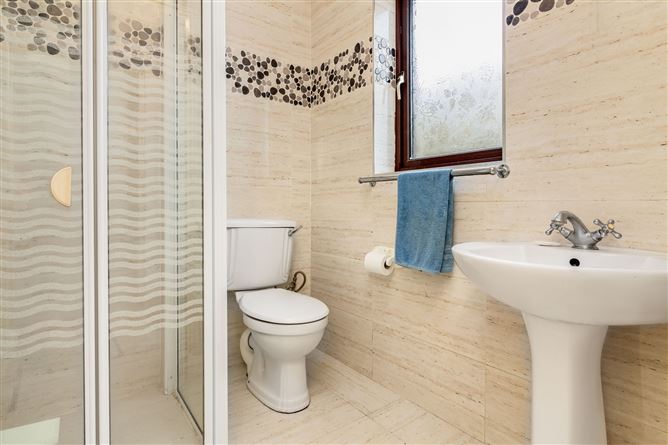 16 Oceanwave, Aylesbury Park, Sligo