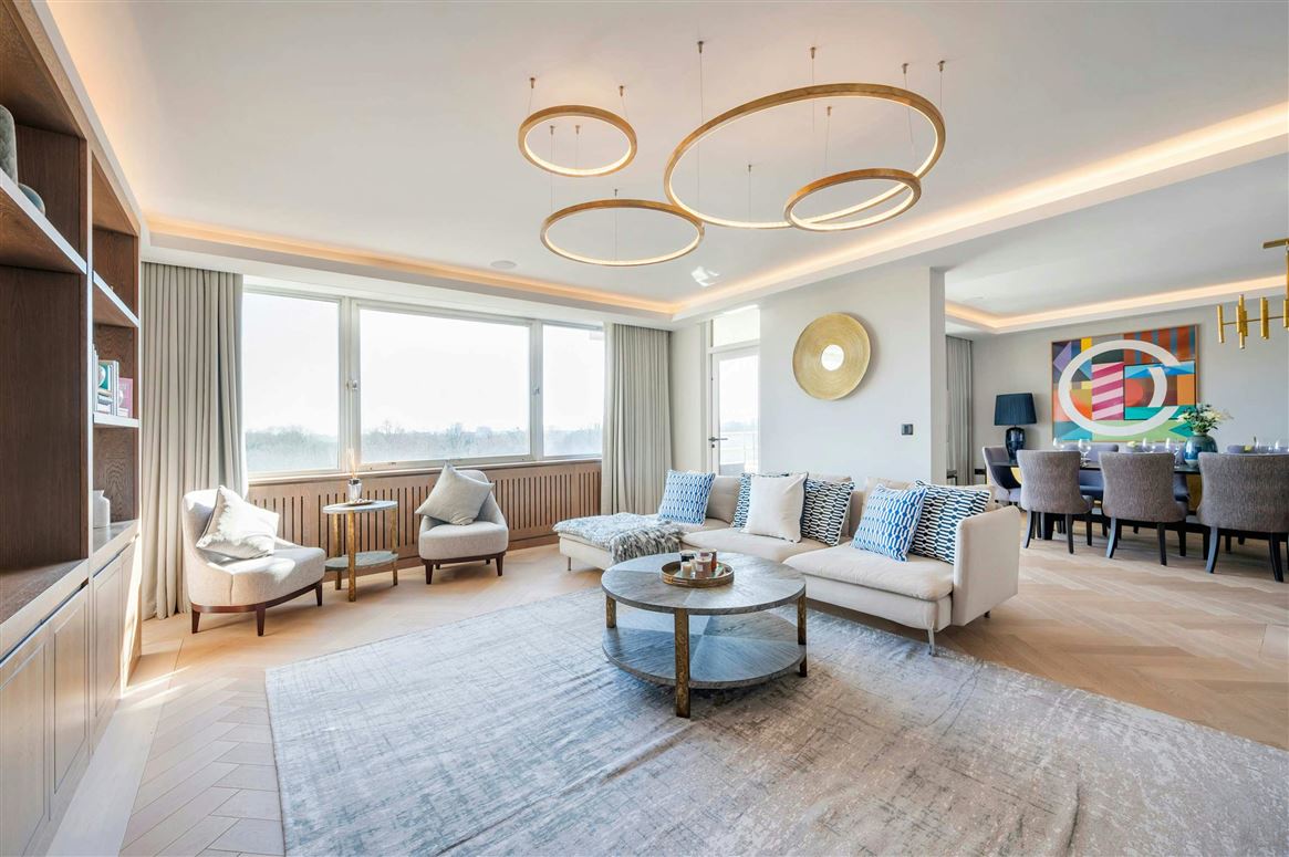 The Regent's Jewel,London,Greater London,United Kingdom