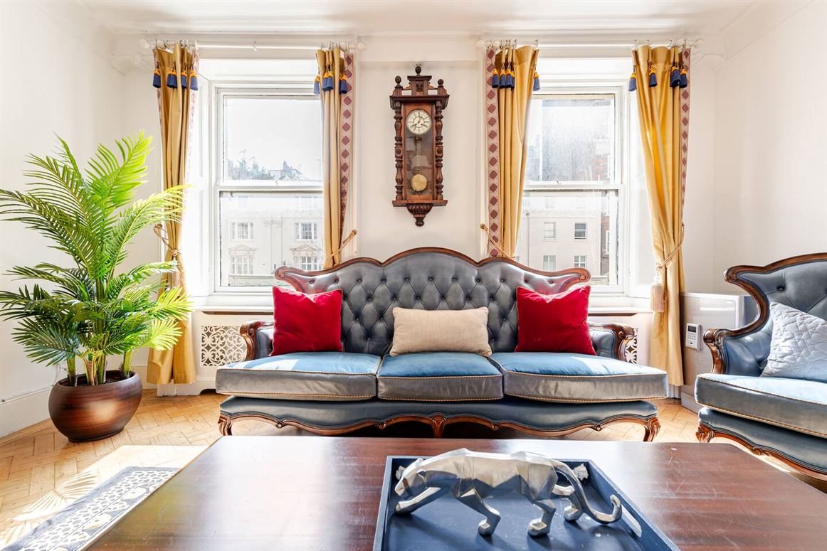 Victoria Charm,London,Greater London,United Kingdom