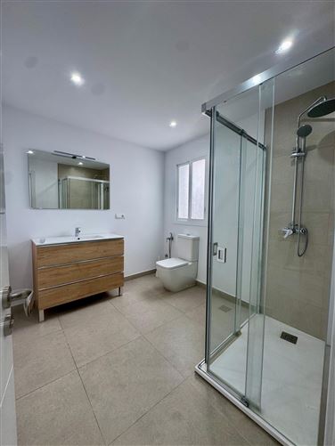 Coin, Coin Centro, Spain