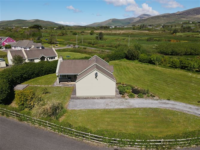 Photo 3 of 27 — No. 4 Milltown, Dingle, Kerry