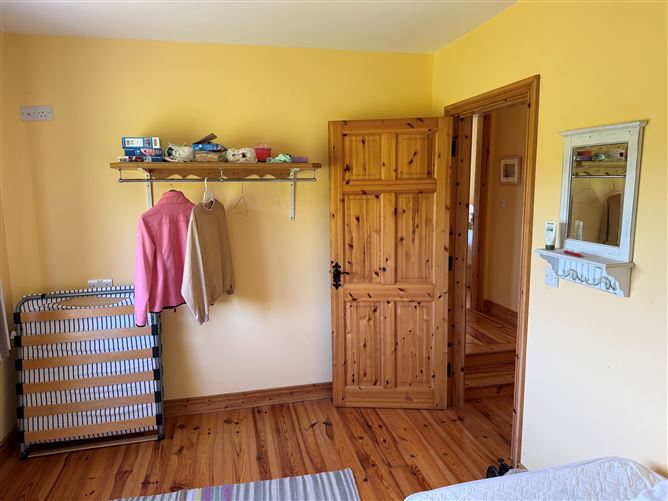 Photo 20 of 27 — No. 4 Milltown, Dingle, Kerry