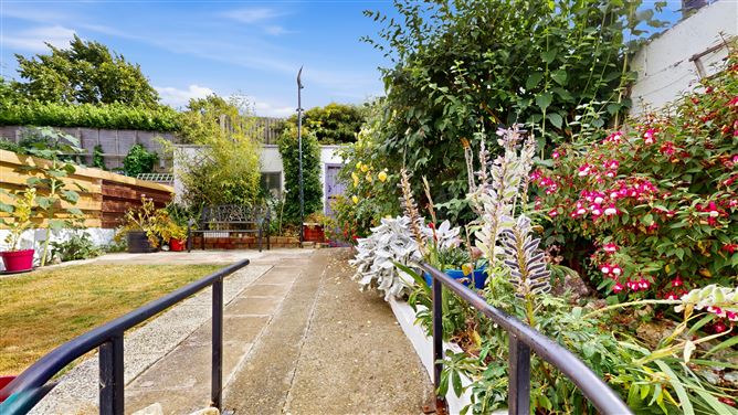 Photo 18 of 22 — 39 Palmer Park, Rathfarnham, Dublin 16, Dublin