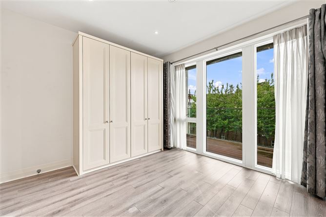 Photo 17 of 24 — Apartment 42 Seascape, Clontarf Road, Clontarf, Dublin 3
