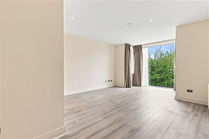Photo 8 of 24 — Apartment 42 Seascape, Clontarf Road, Clontarf, Dublin 3
