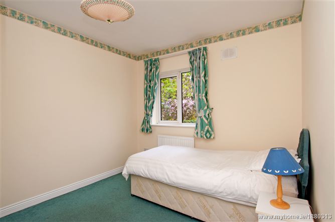 73 Woodside, Dodder Park Road, Rathfarnham,   Dublin 14