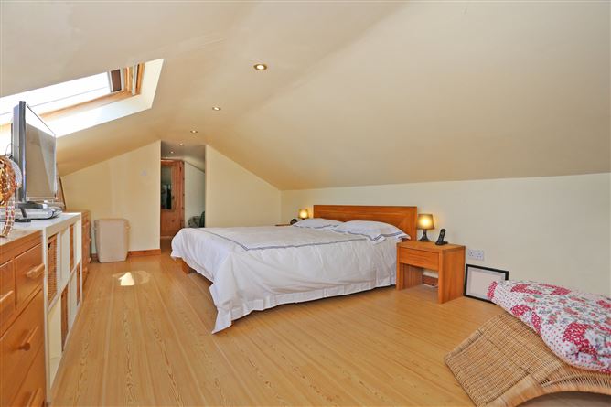 Picasa, 15 Monaskeha, Clonlara, Co. Clare