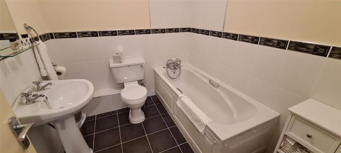 49 O'Carolan's Court, Kilronan, Ballyfarnon, Boyle, Roscommon