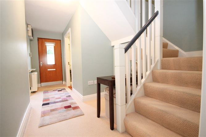 9 Hunters Green, Hunters Wood, Ballycullen, Dublin 24