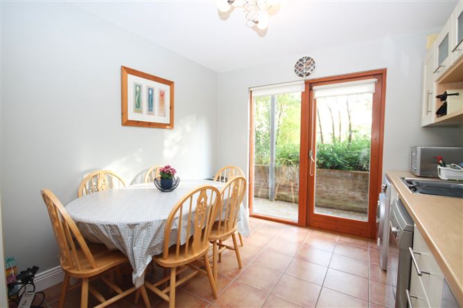 9 Hunters Green, Hunters Wood, Ballycullen, Dublin 24