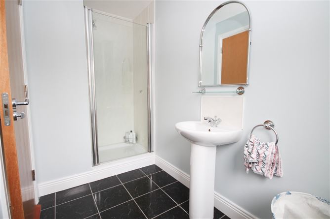 9 Hunters Green, Hunters Wood, Ballycullen, Dublin 24