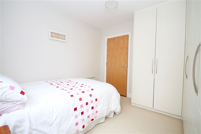 9 Hunters Green, Hunters Wood, Ballycullen, Dublin 24