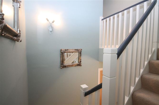 9 Hunters Green, Hunters Wood, Ballycullen, Dublin 24