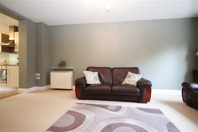 9 Hunters Green, Hunters Wood, Ballycullen, Dublin 24