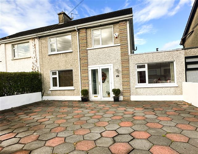 8 Lissadell Drive, Clareview, Limerick