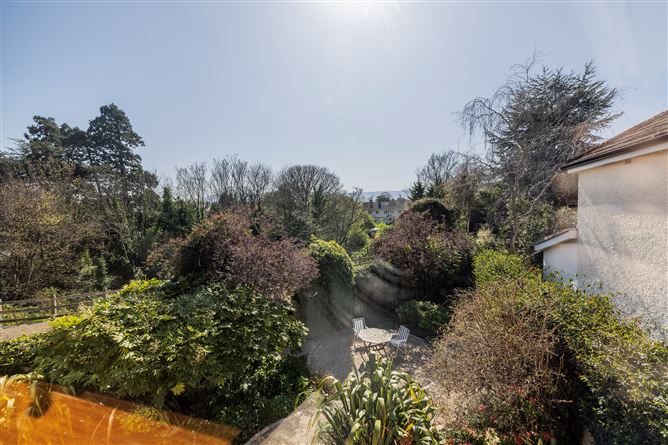 https://photos-a.propertyimages.ie/media/3/1/3/4919313/62261c67-4426-492a-b68d-992cc41a3e98_l.jpg