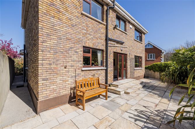 https://photos-a.propertyimages.ie/media/3/1/3/4919313/62261c67-4426-492a-b68d-992cc41a3e98_l.jpg