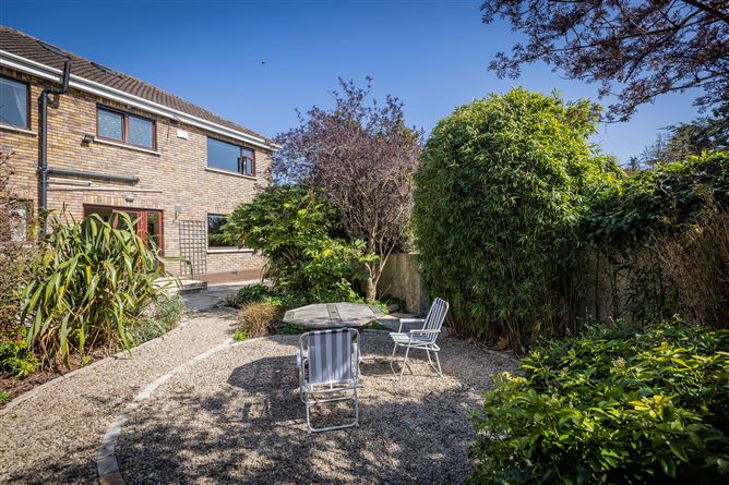 https://photos-a.propertyimages.ie/media/3/1/3/4919313/62261c67-4426-492a-b68d-992cc41a3e98_l.jpg