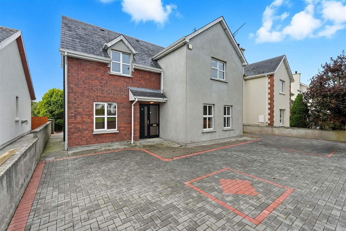 21 Ard Clar, Old Ballindine Road, Claremorris, Co. Mayo