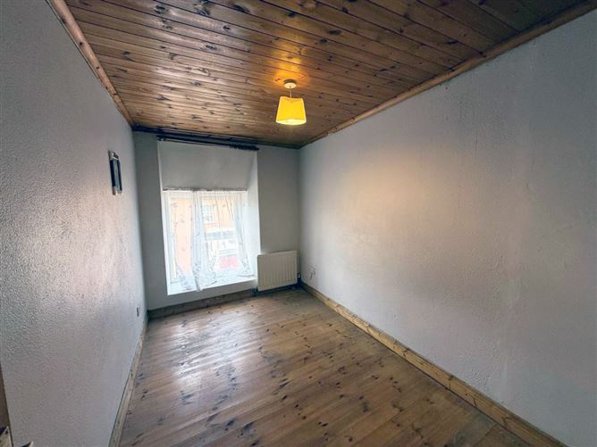 https://photos-a.propertyimages.ie/media/3/1/3/5002313/26b2d5bf-a27b-4385-8b2e-b5215d0dd08c_l.jpg