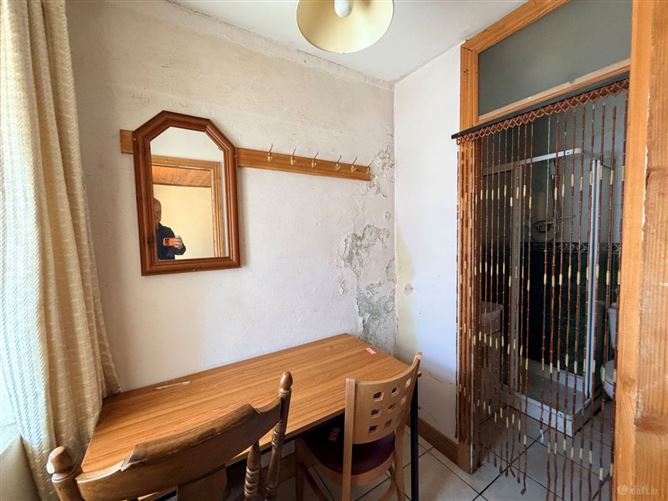 https://photos-a.propertyimages.ie/media/3/1/3/5002313/26b2d5bf-a27b-4385-8b2e-b5215d0dd08c_l.jpg
