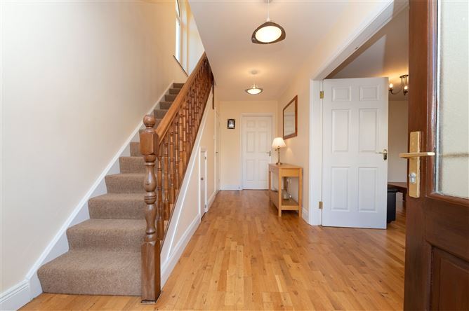 6 Abbotswood Avenue, Monastery Road, Rochestown, Cork
