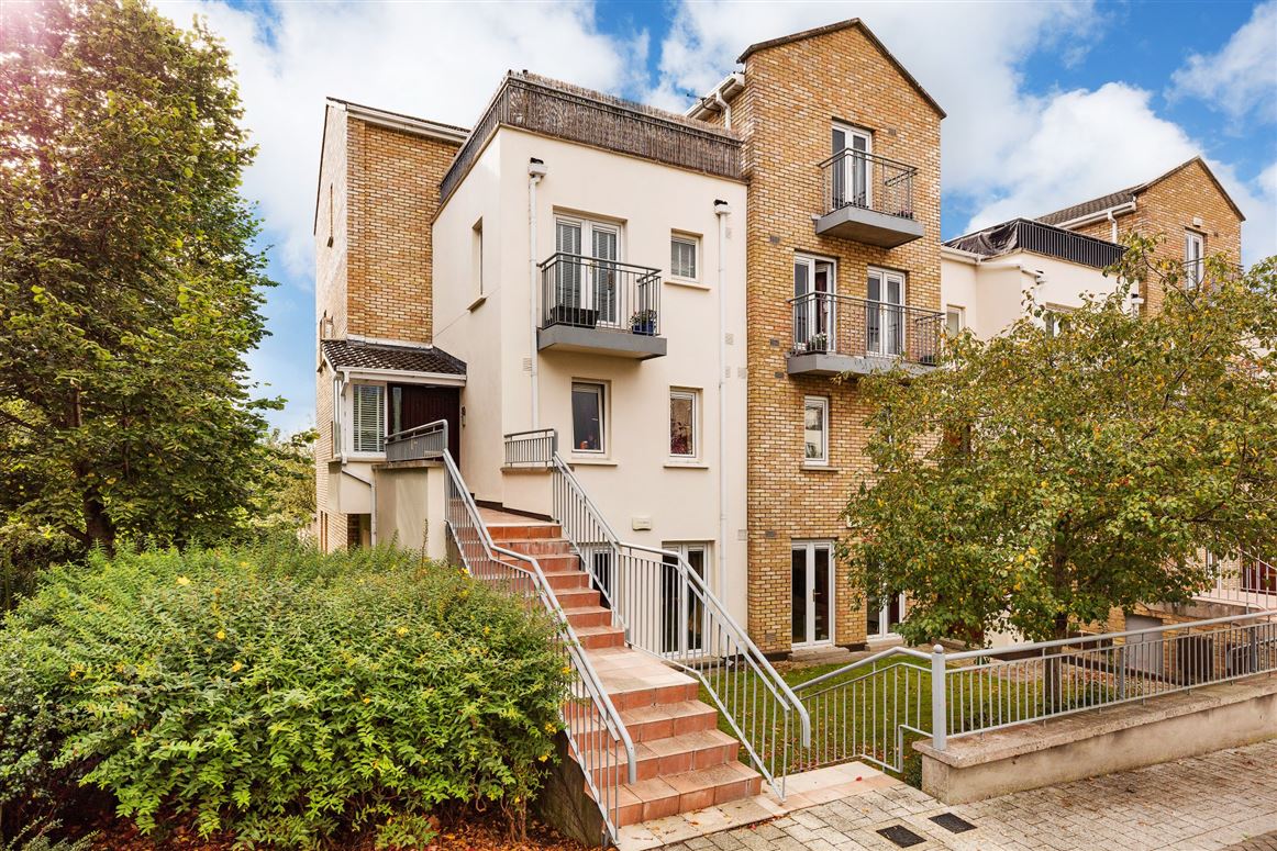 2 Annagh Court, Waterville, Blanchardstown, Dublin 15 Sherry