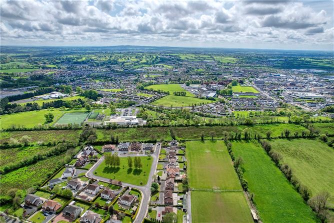 24 Woodlands, Abbeycartron, Longford
