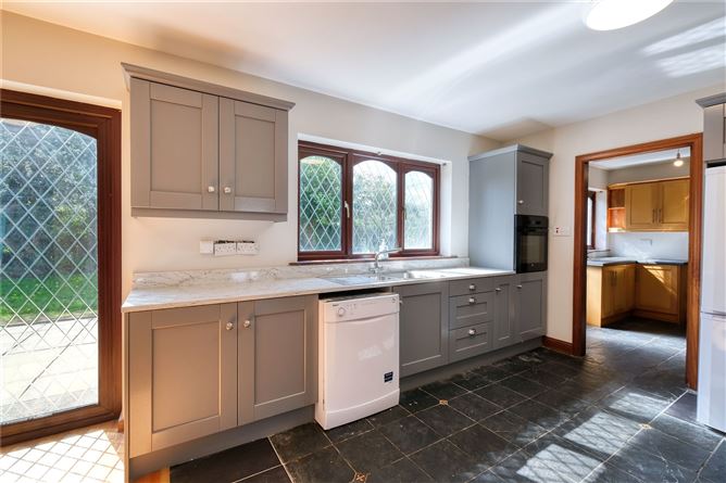24 Woodlands, Abbeycartron, Longford