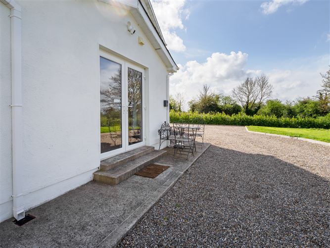 Carrellis House, Kilbeg, Cappagh White, Tipperary