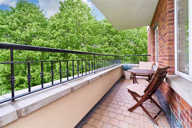 43 Ballintyre Grove, Ballinteer, Dublin 16, County Dublin