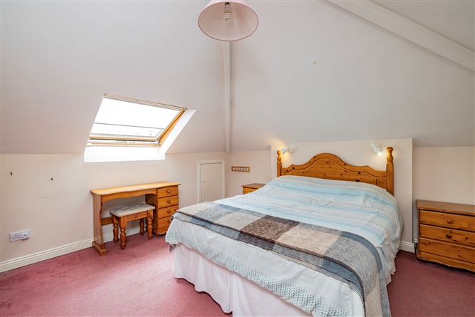 7 Taney Lawn, Dundrum, Dublin 14